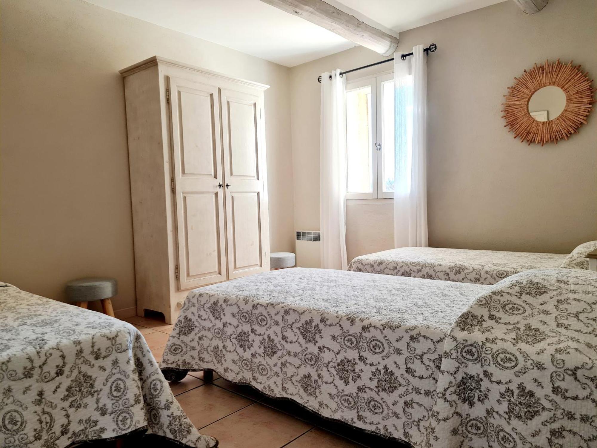 Mas Des Oliviers Villa Gordes Room photo